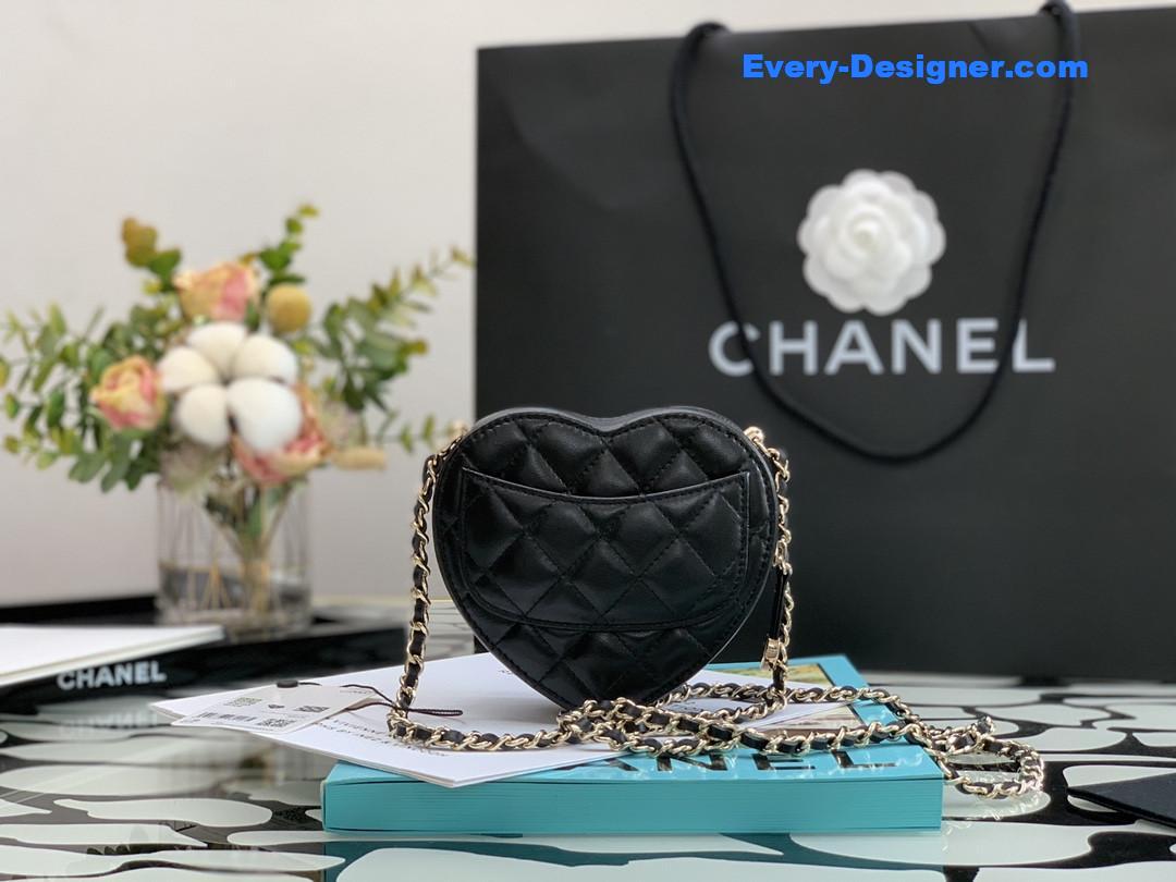 ch**el D1am0nd heart-shaped chain bag