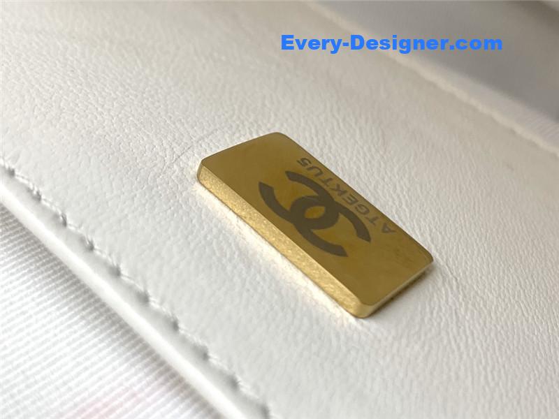 ch**el heart chain D1am0nd bag