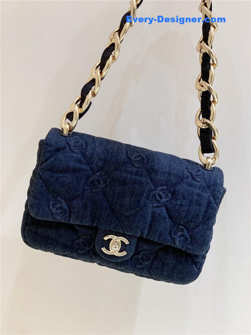 Ch**el denim chain shoulder bag