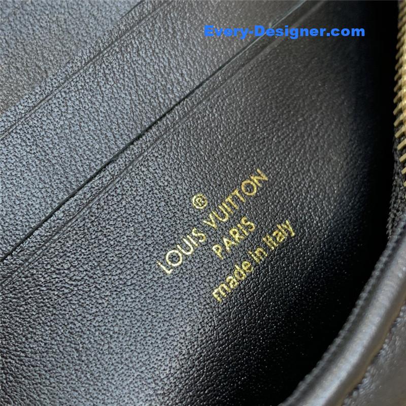 l0vis Vvtt0n lv bubblegram wallet on strap bag