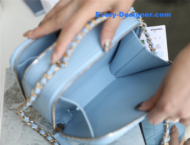 Ch**el vanity case handle camera bag small