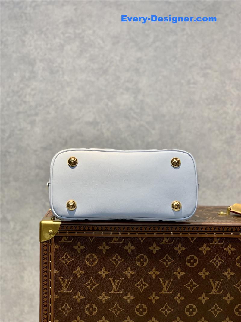 louis vuitton lv alma bb bag