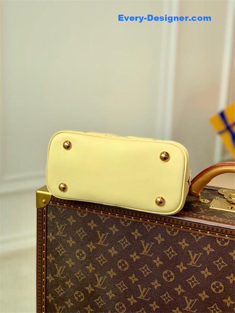 l0vis Vvtt0n lv alma bb bag