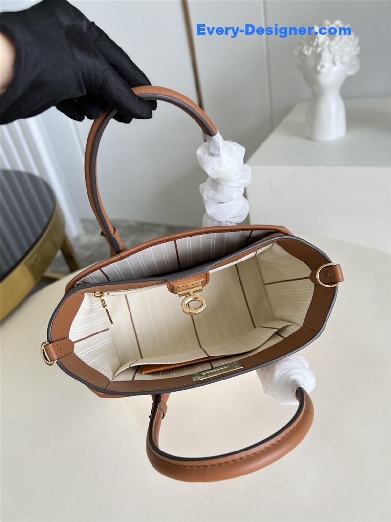 l0vis Vvtt0n lv on my side bag small