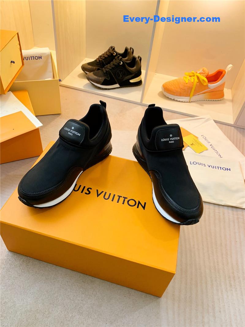 l0vis Vvtt0n lv run away sneakers