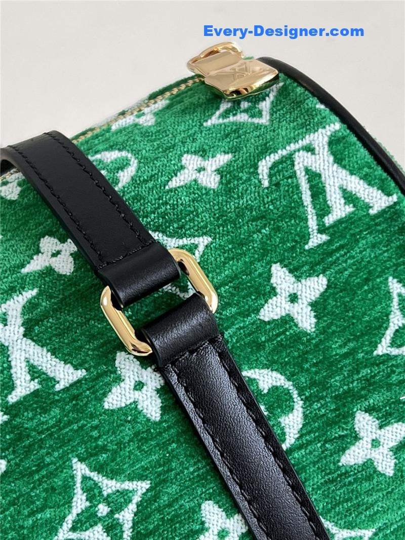 l0vis Vvtt0n lv papillon bag green