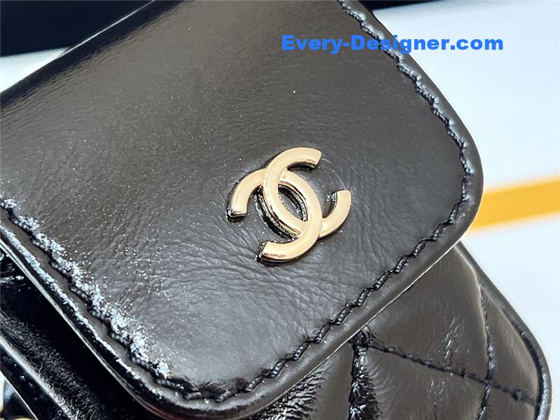 Ch**el oil wax cowhide backpack