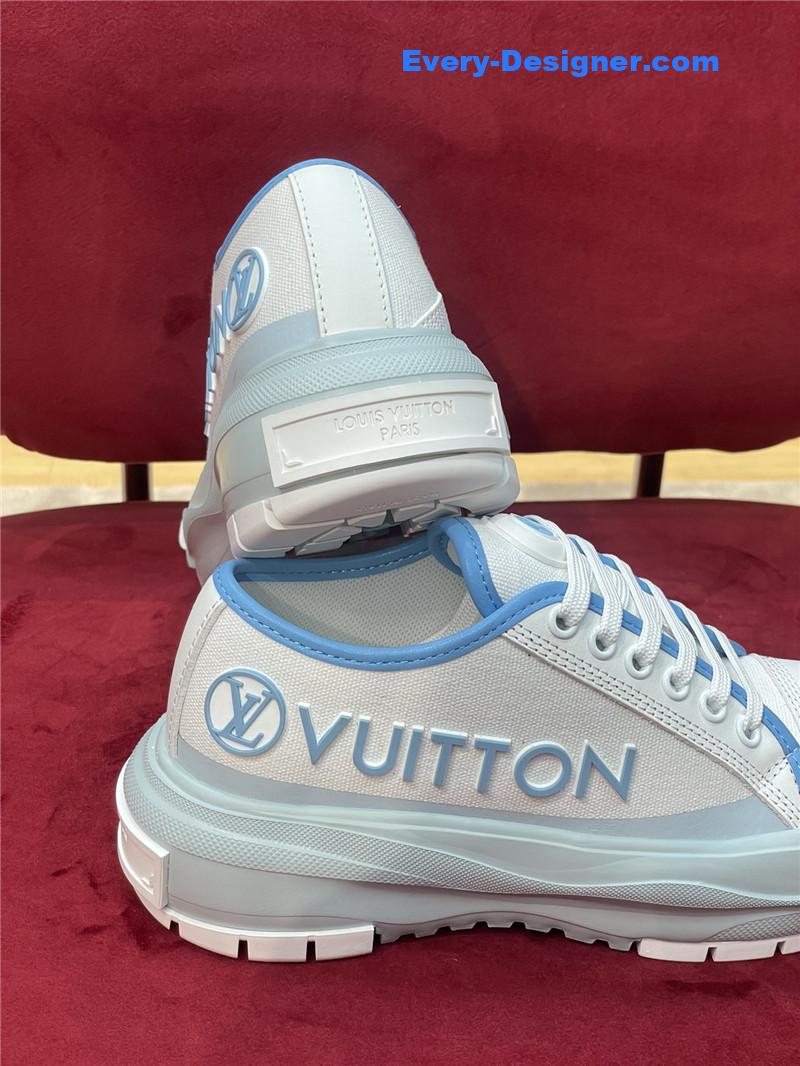 l0vis Vvtt0n lv early spring new color squad sneakers