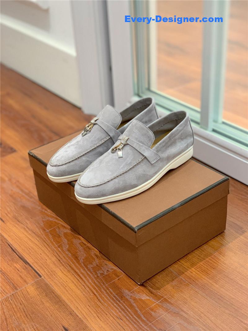 L0r0 P1ana  charms walk loafers