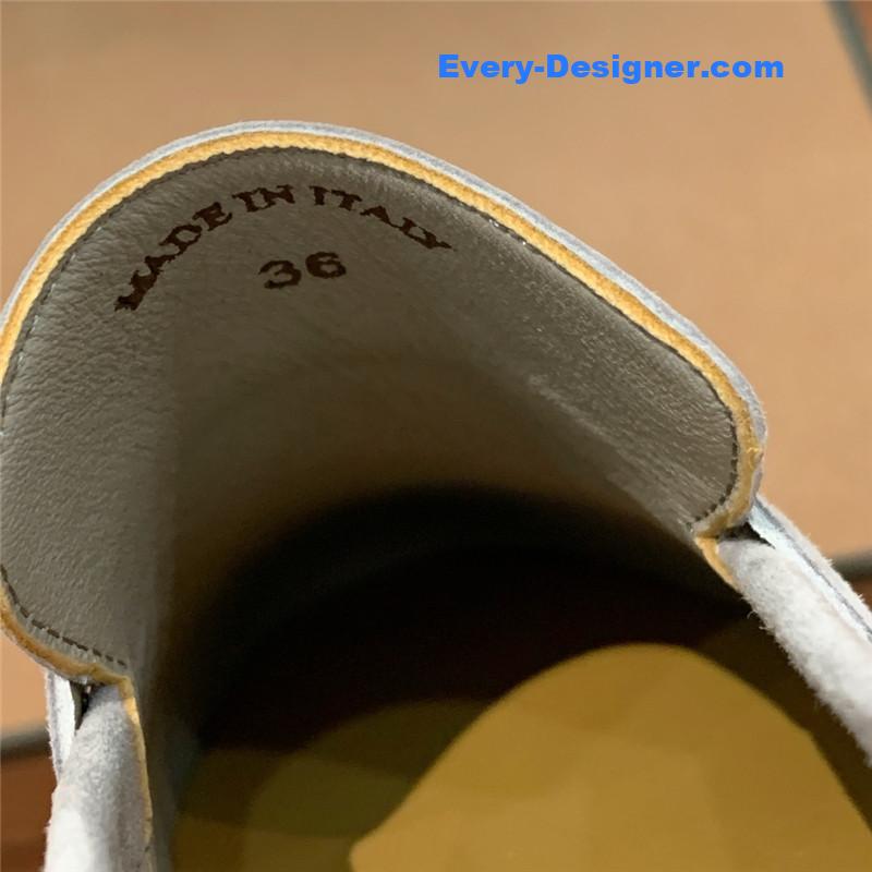 L0r0 P1ana  charms walk loafers