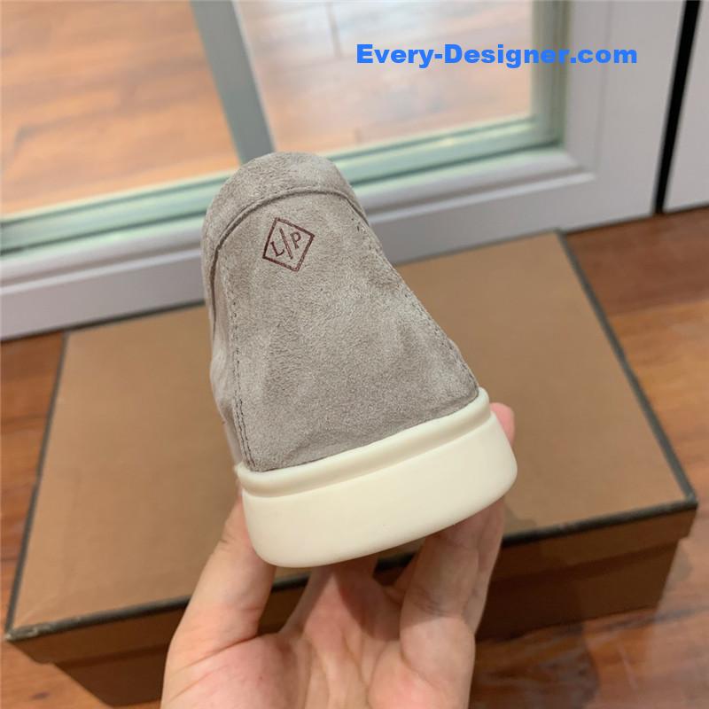 L0r0 P1ana  charms walk loafers