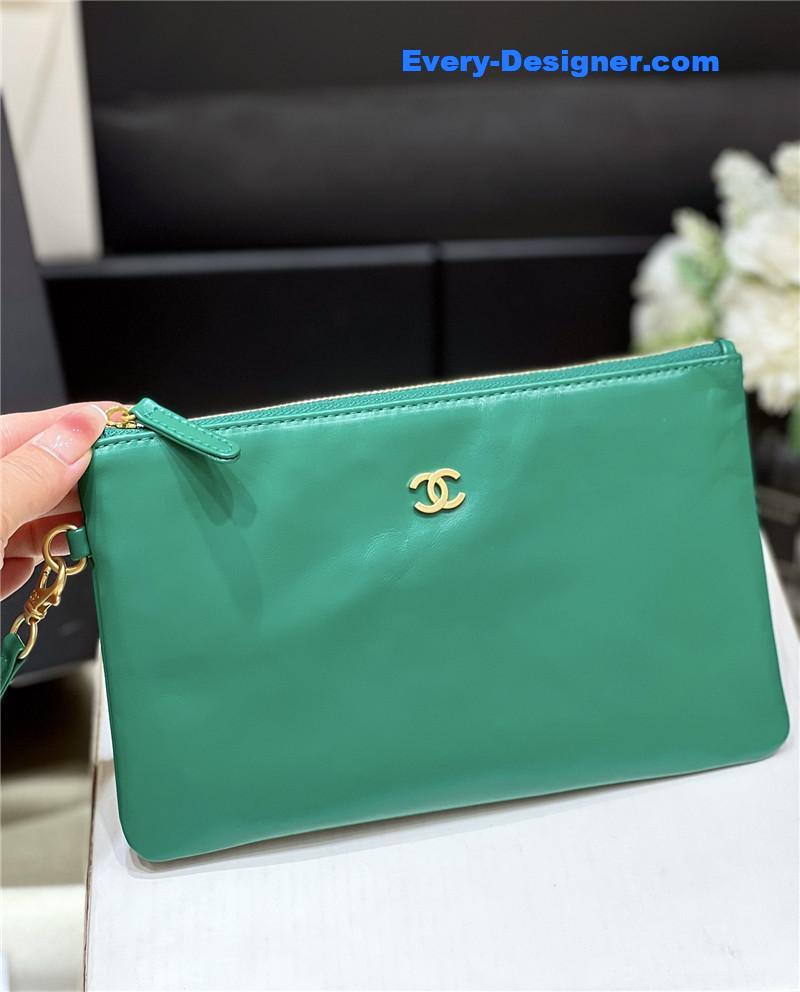 Ch**el 22 handbag small green