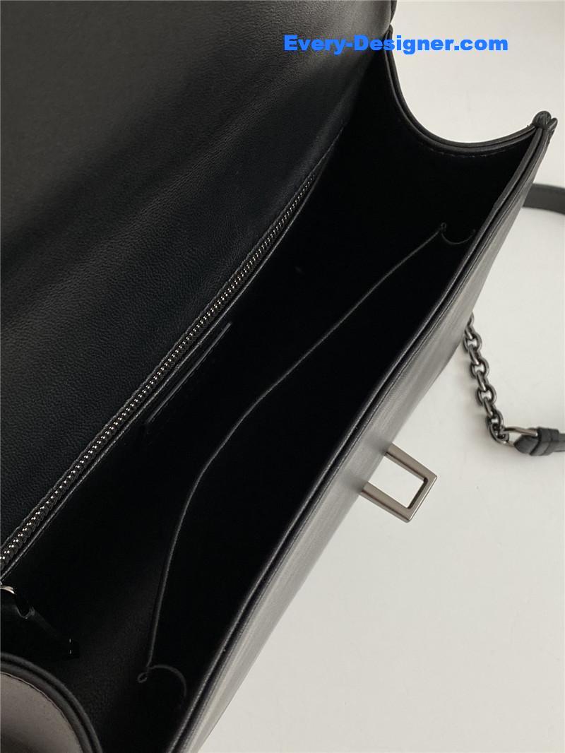 D10r caro bag celebrity bag