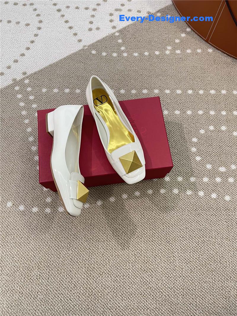 Va1e*ntin0 ballet flats in studded patent leather