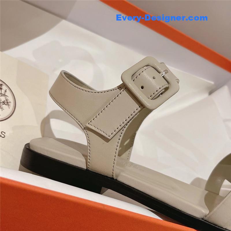 H**me5 extra flat sandal