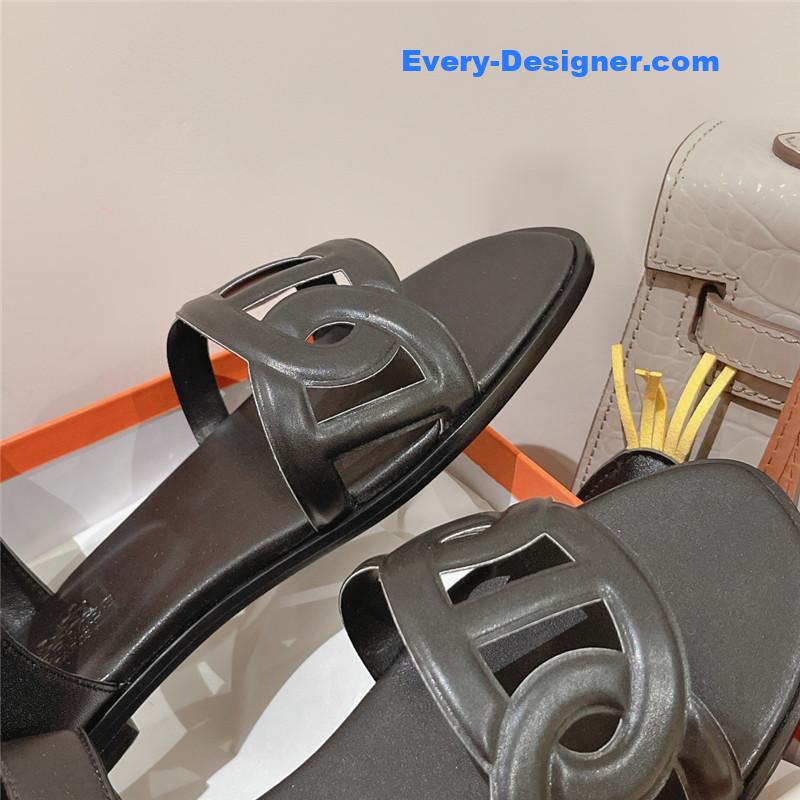 H**me5 extra flat sandal