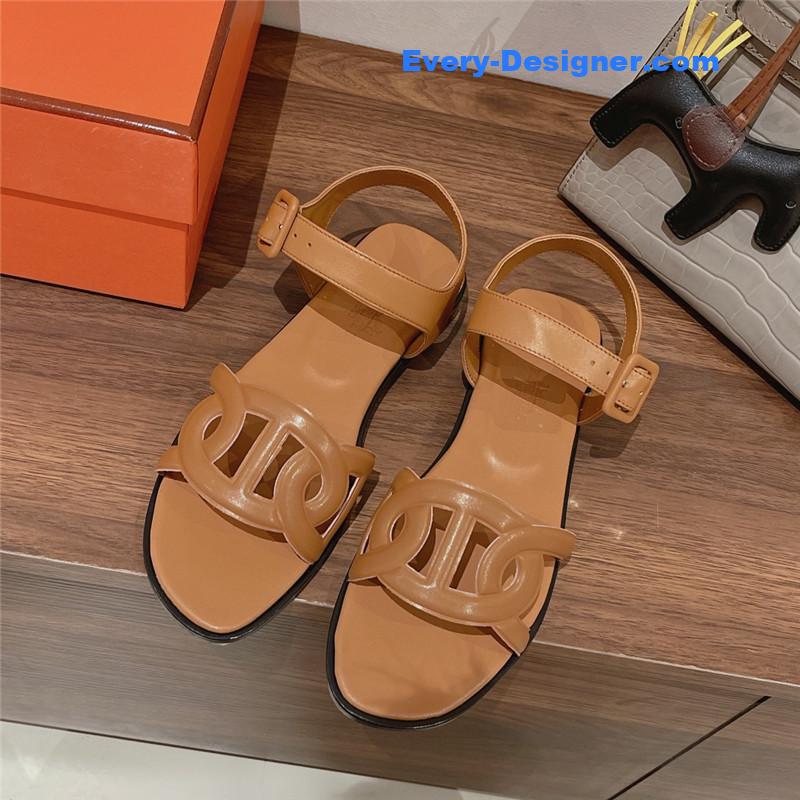 H**me5 extra flat sandal