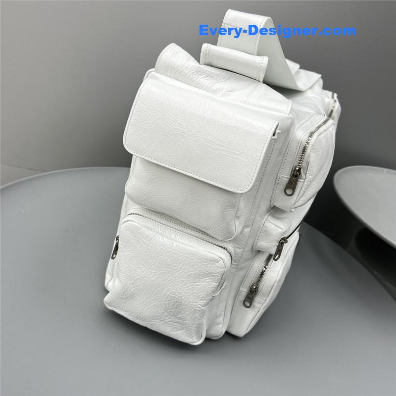 ba1en*iaga S*per busy bag