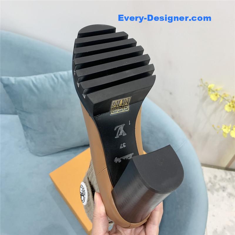 l0vis Vvtt0n lv woolen tube thick heel short boots