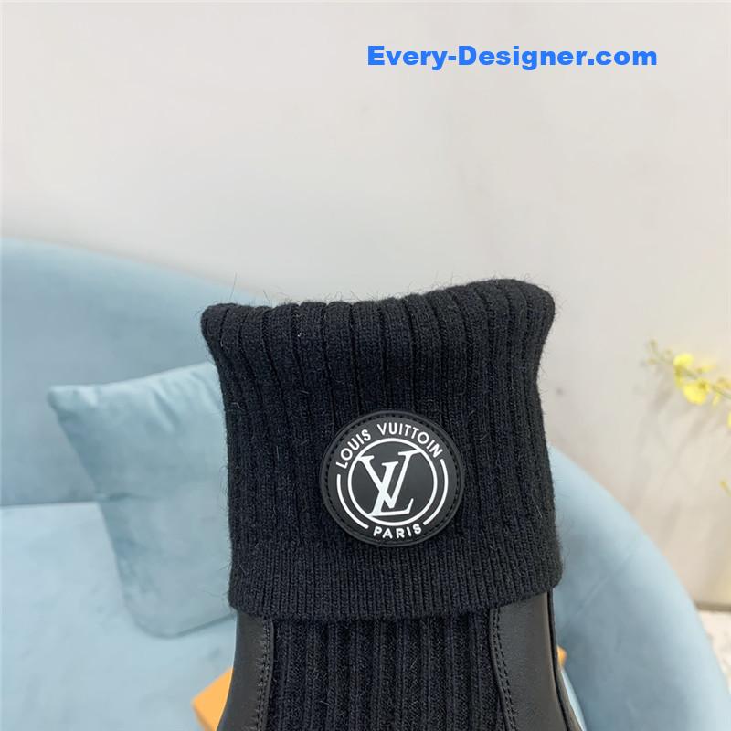 l0vis Vvtt0n lv woolen tube thick heel short boots