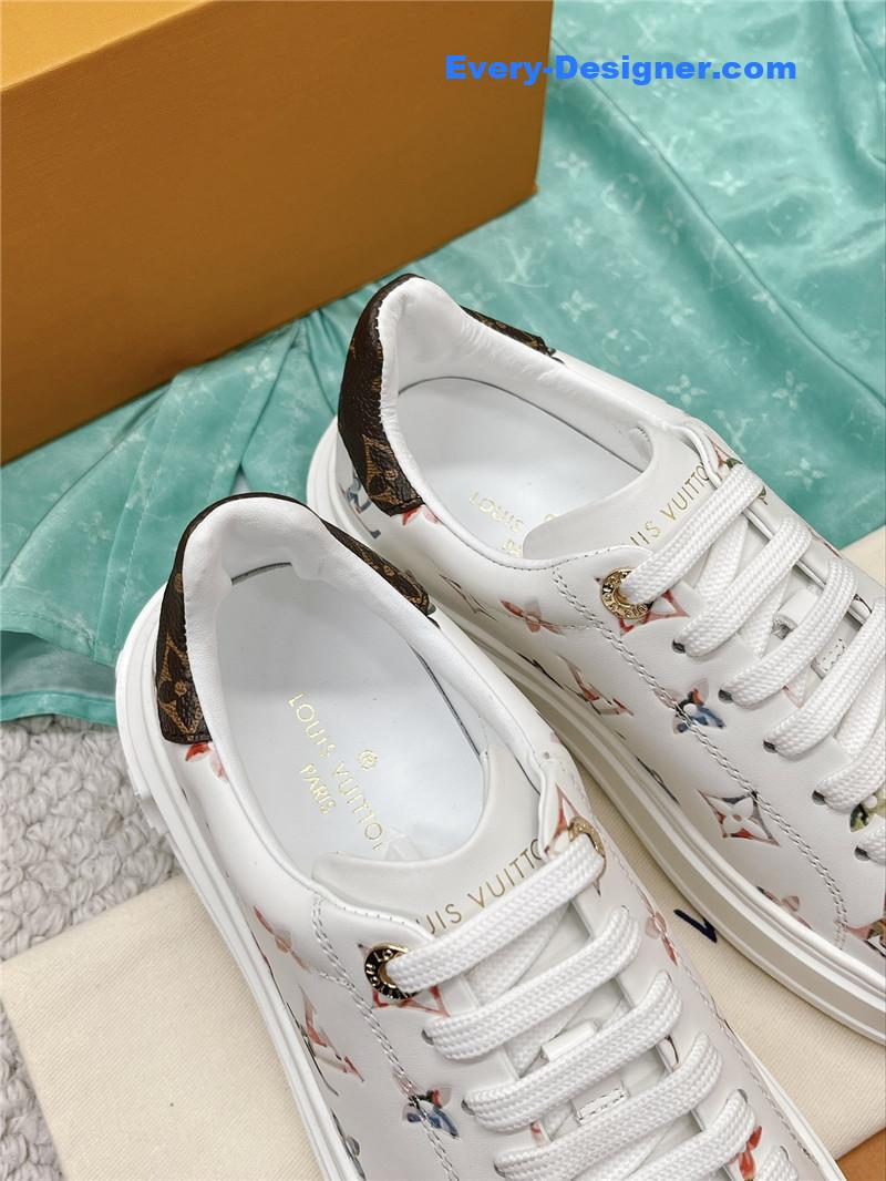 l0vis Vvtt0n lv classic platform sneakers