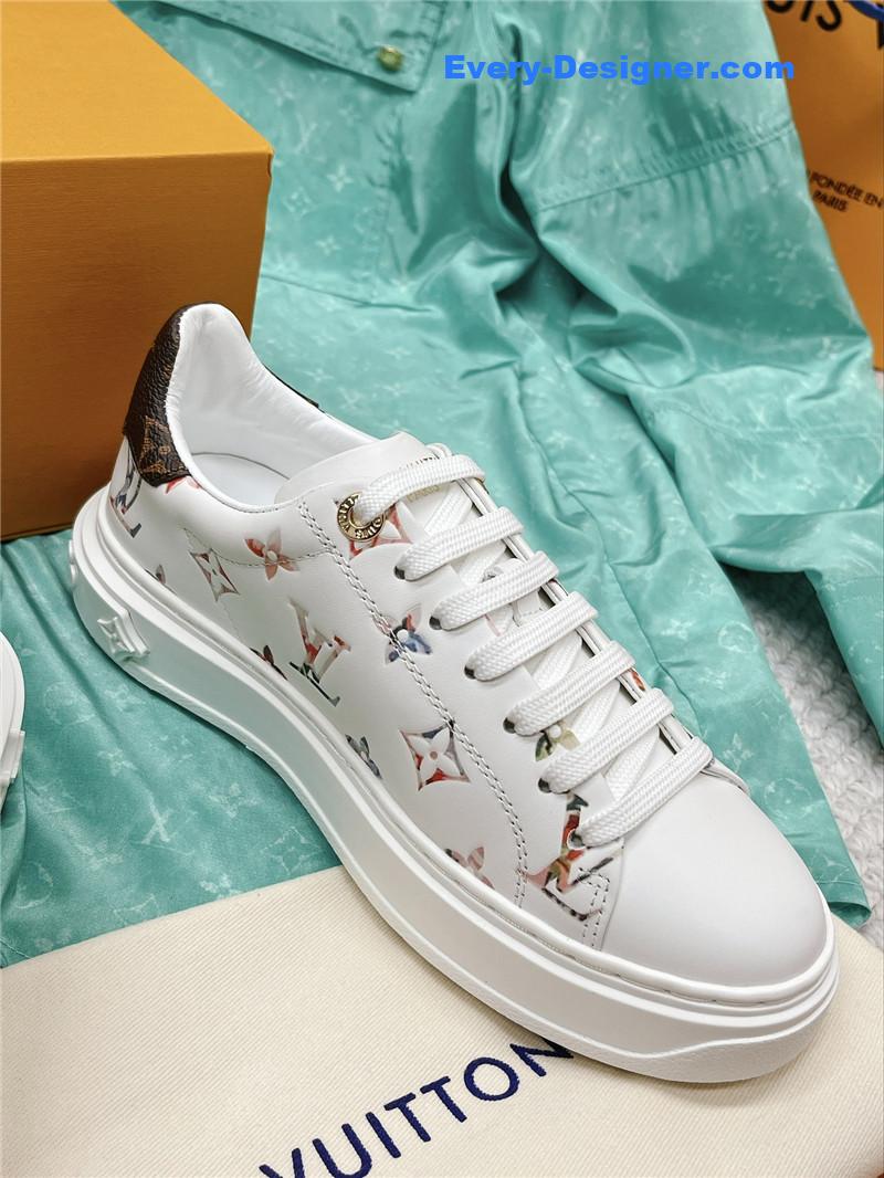 l0vis Vvtt0n lv classic platform sneakers