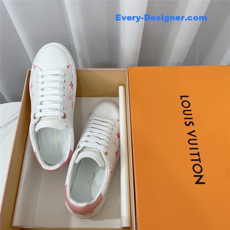 l0vis Vvtt0n lv classic printed white shoes