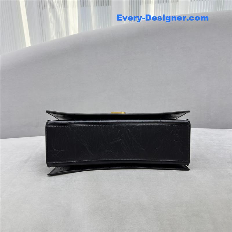 Ba1en*iaga crush bag medium