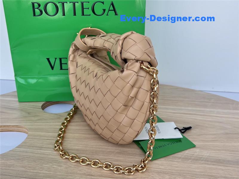 b0tt*ga Ven*ta jodie with chain bag