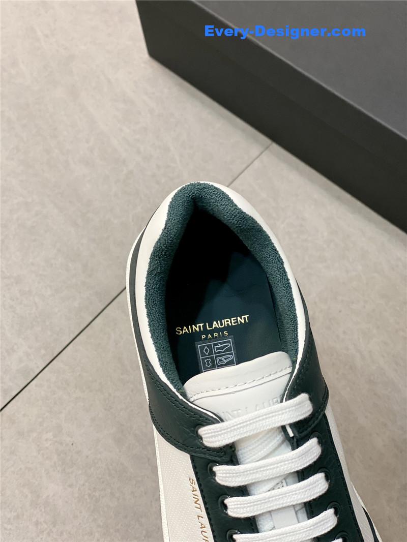 Y51 low-top lace-up sneakers