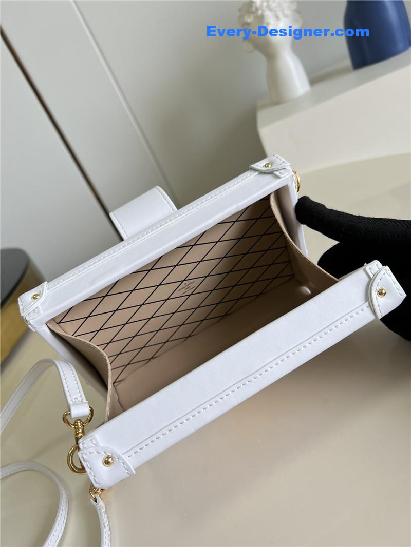 l0vis Vvtt0n lv petite malle bag white