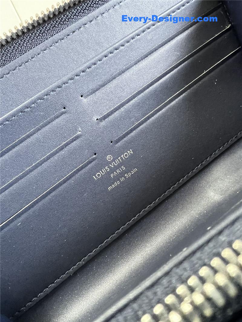 l0vis Vvtt0n lv aerogram long wallet