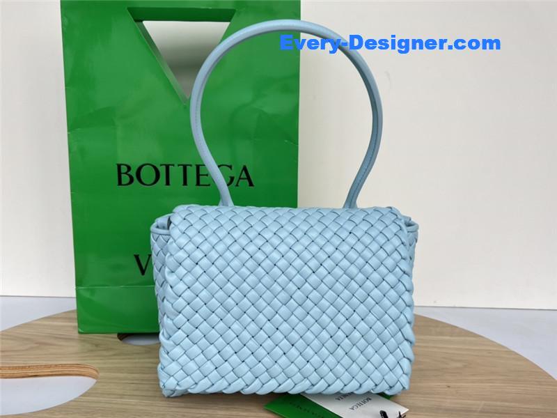 b0tt*ga Ven*ta patti bag