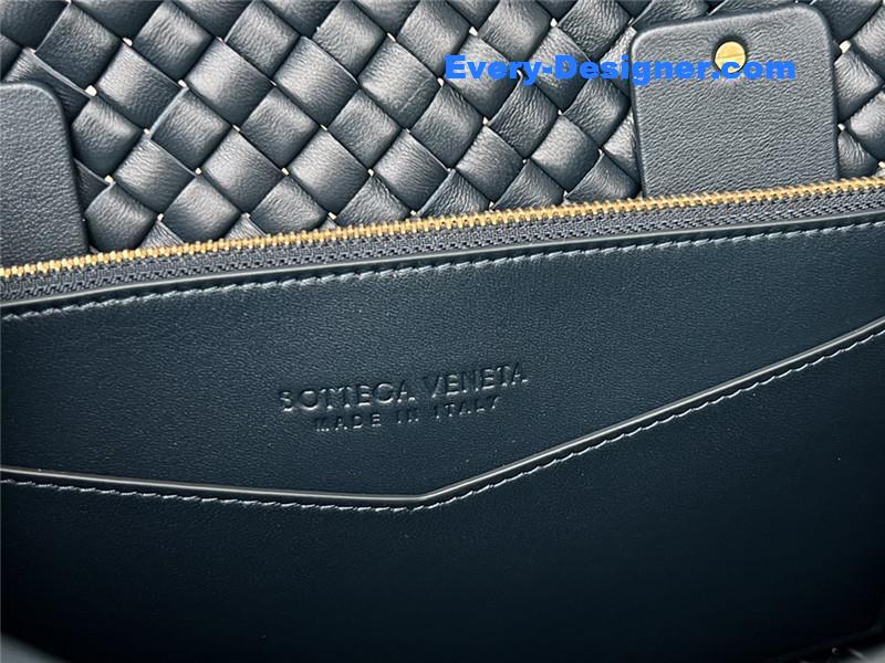 b0tt*ga Ven*ta patti bag