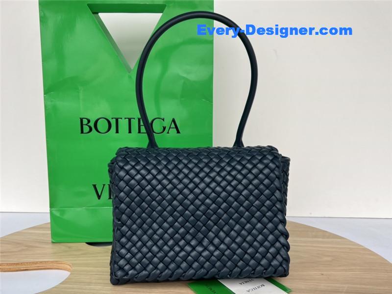 b0tt*ga Ven*ta patti bag