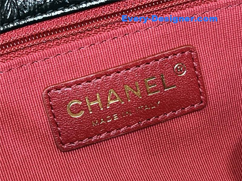 Ch**el number 5 gold coin tag hobo bag