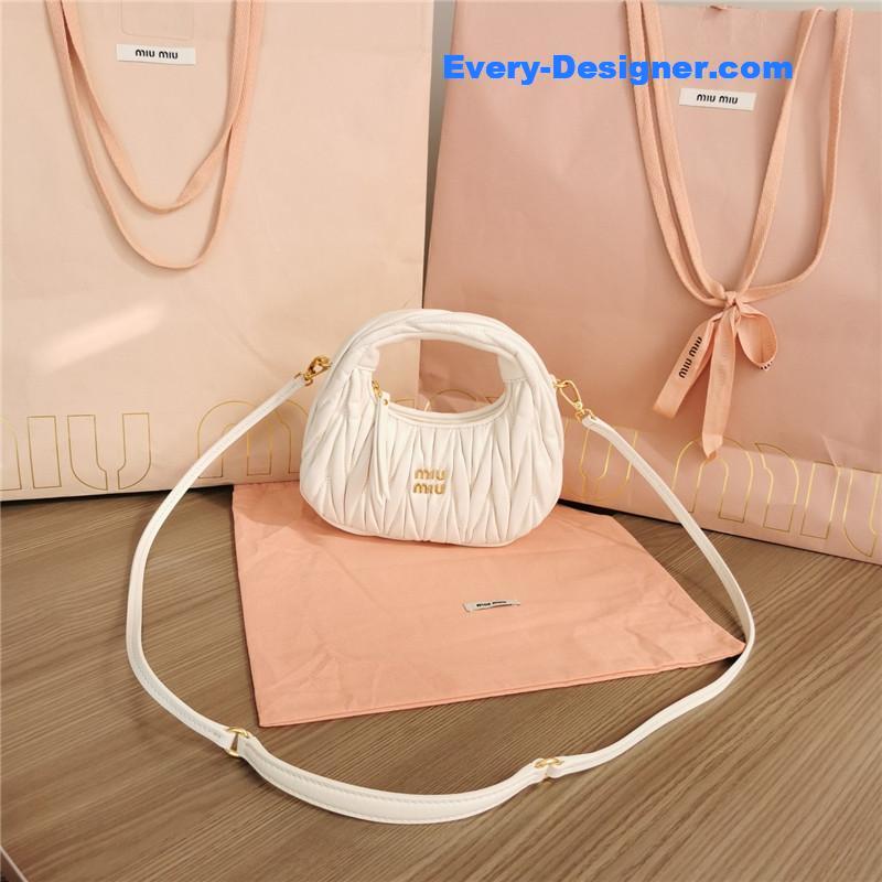 M1um1u new mini miuwander handbag
