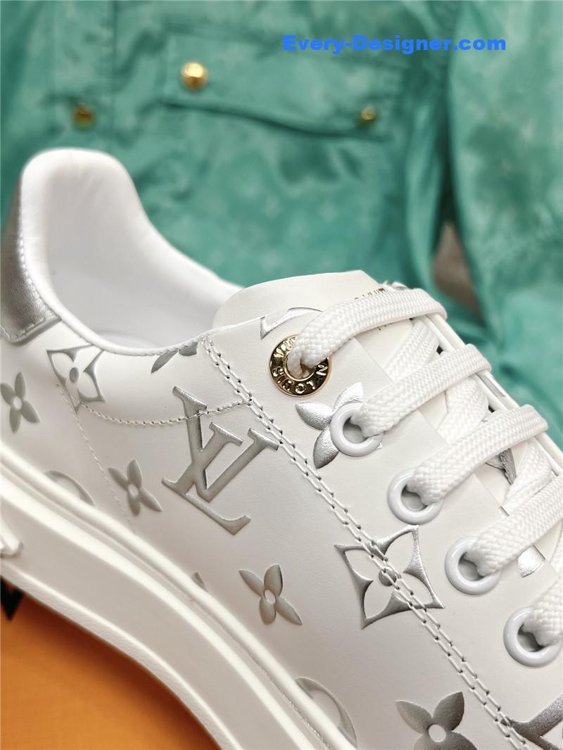 l0vis Vvtt0n lv classic platform sneakers