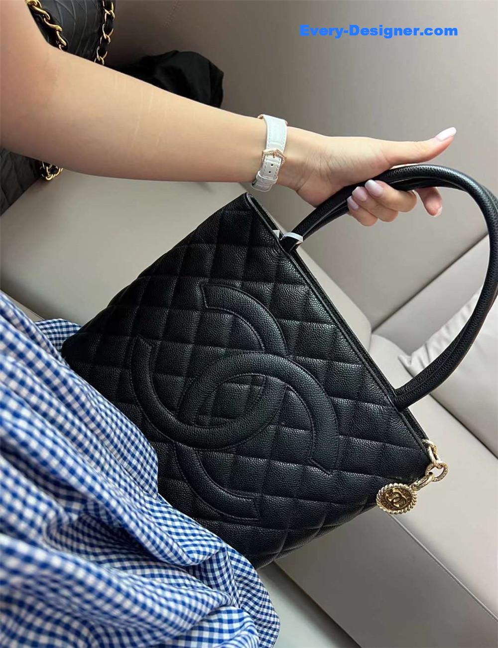 Ch**el classic handbag