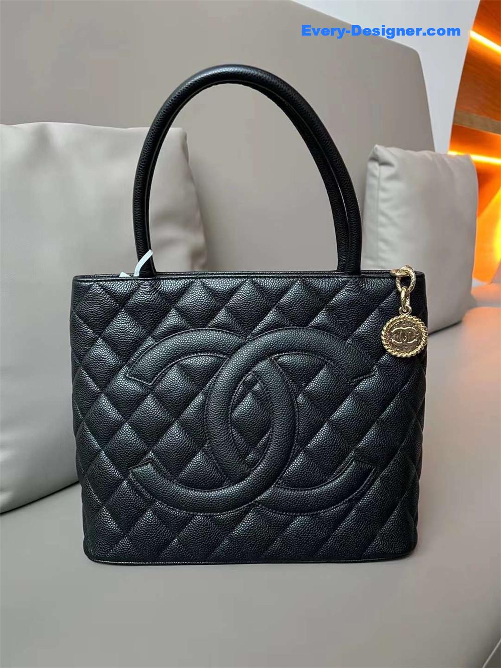 Ch**el classic handbag