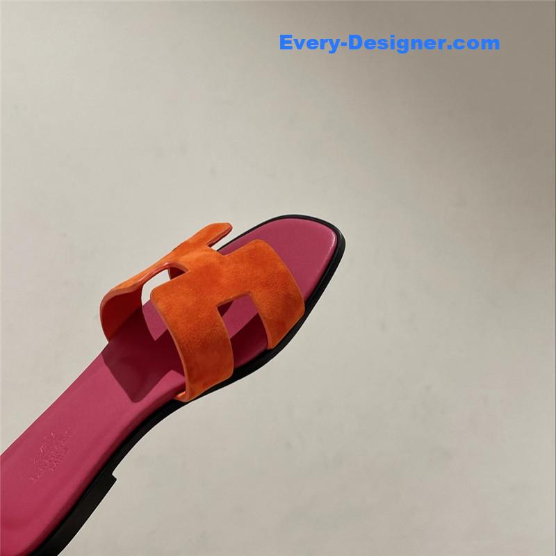 H**me5 h buckle slippers