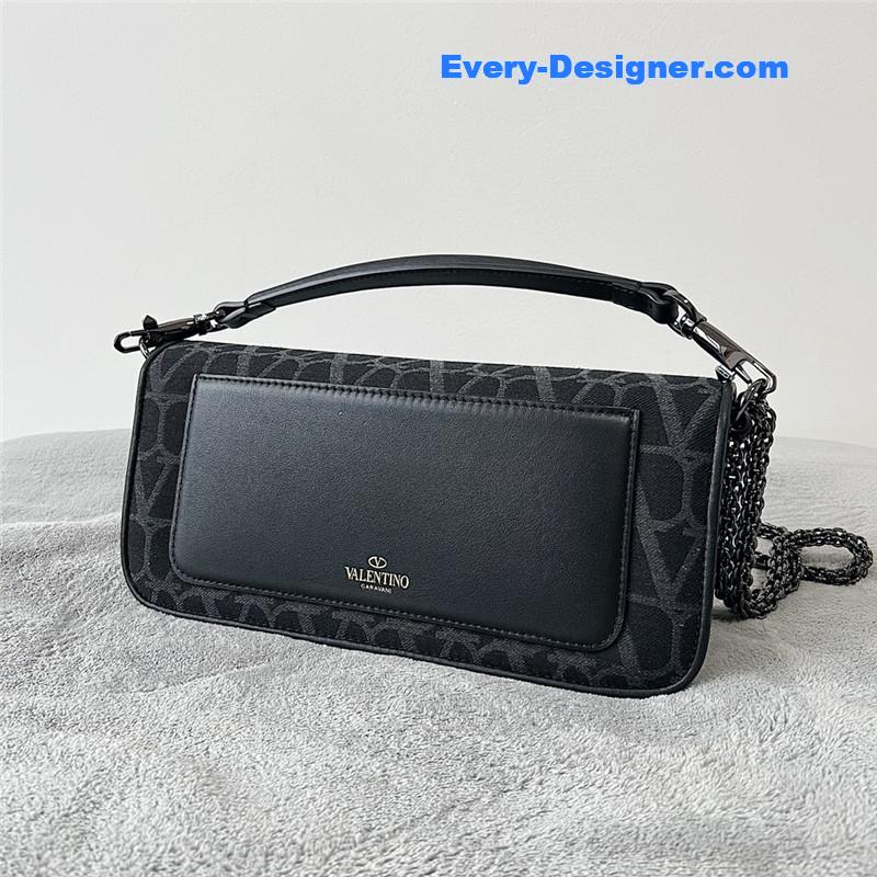 Va1e*ntin0 v logo mini loc¨° bag in calfskin