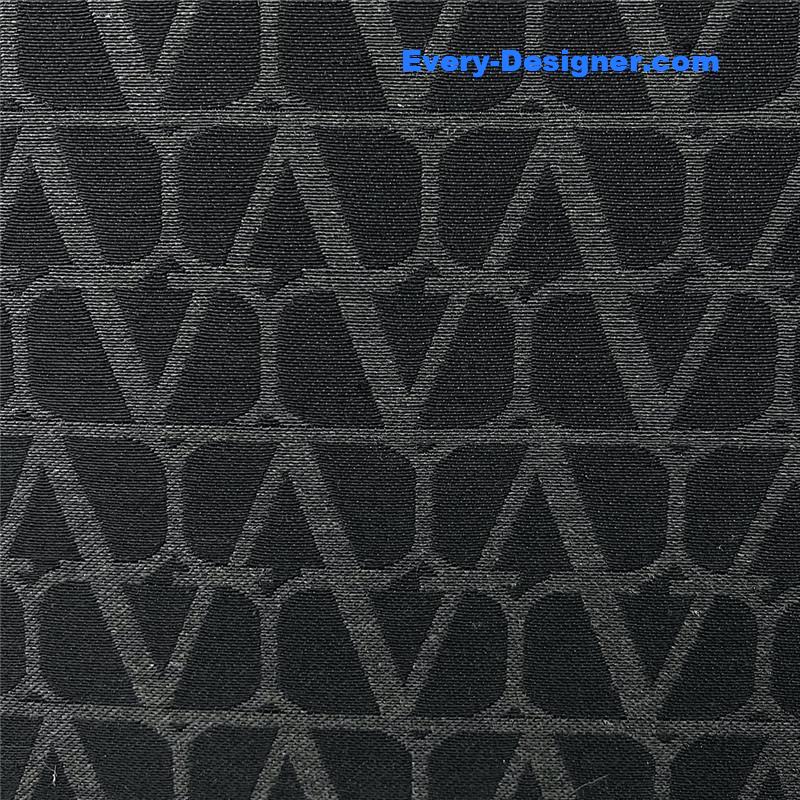 Va1e*ntin0 v logo print tote bag