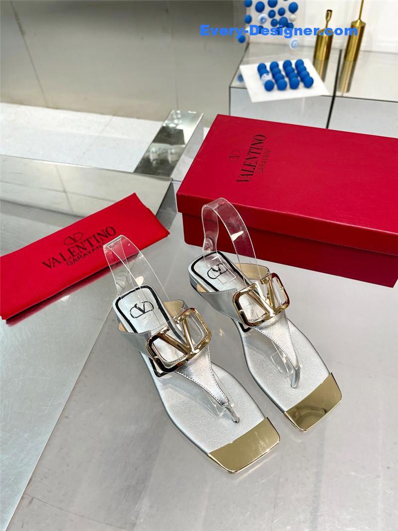 Va1e*ntin0 early spring new leather fabric slippers