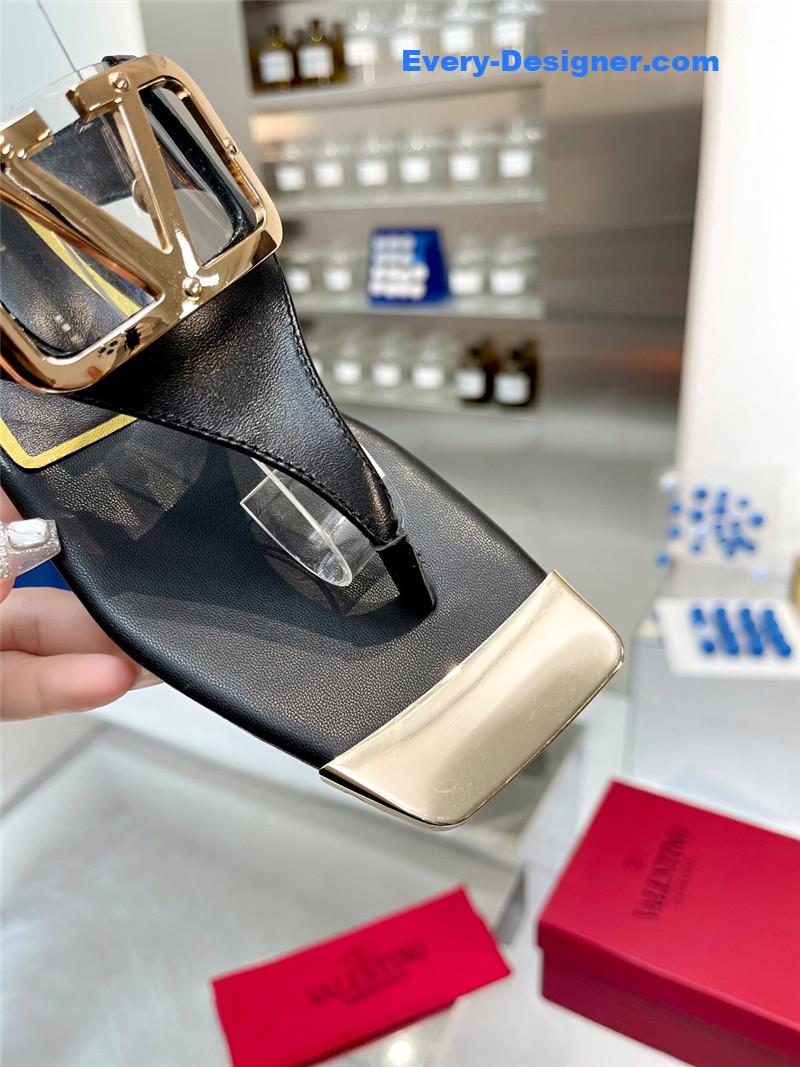 Va1e*ntin0 early spring new leather fabric slippers