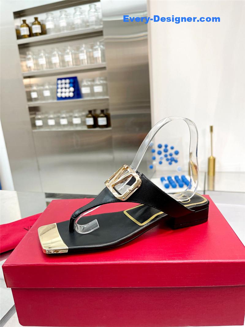 Va1e*ntin0 early spring new leather fabric slippers