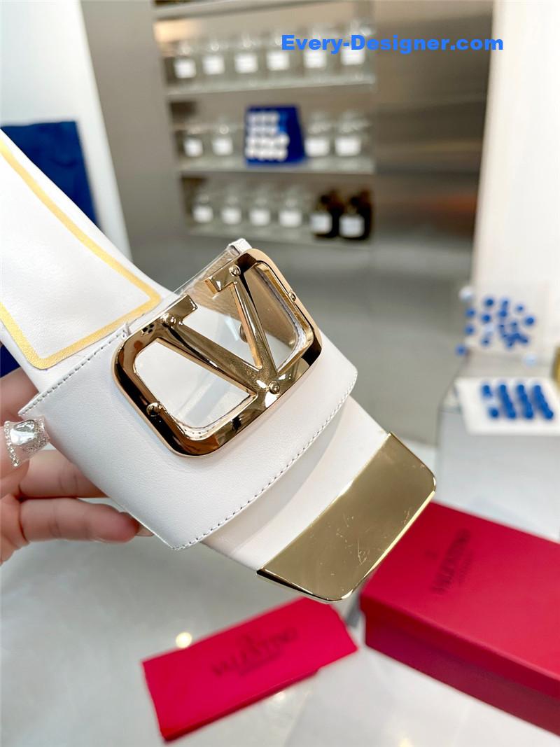 Va1e*ntin0 early spring new leather fabric slippers