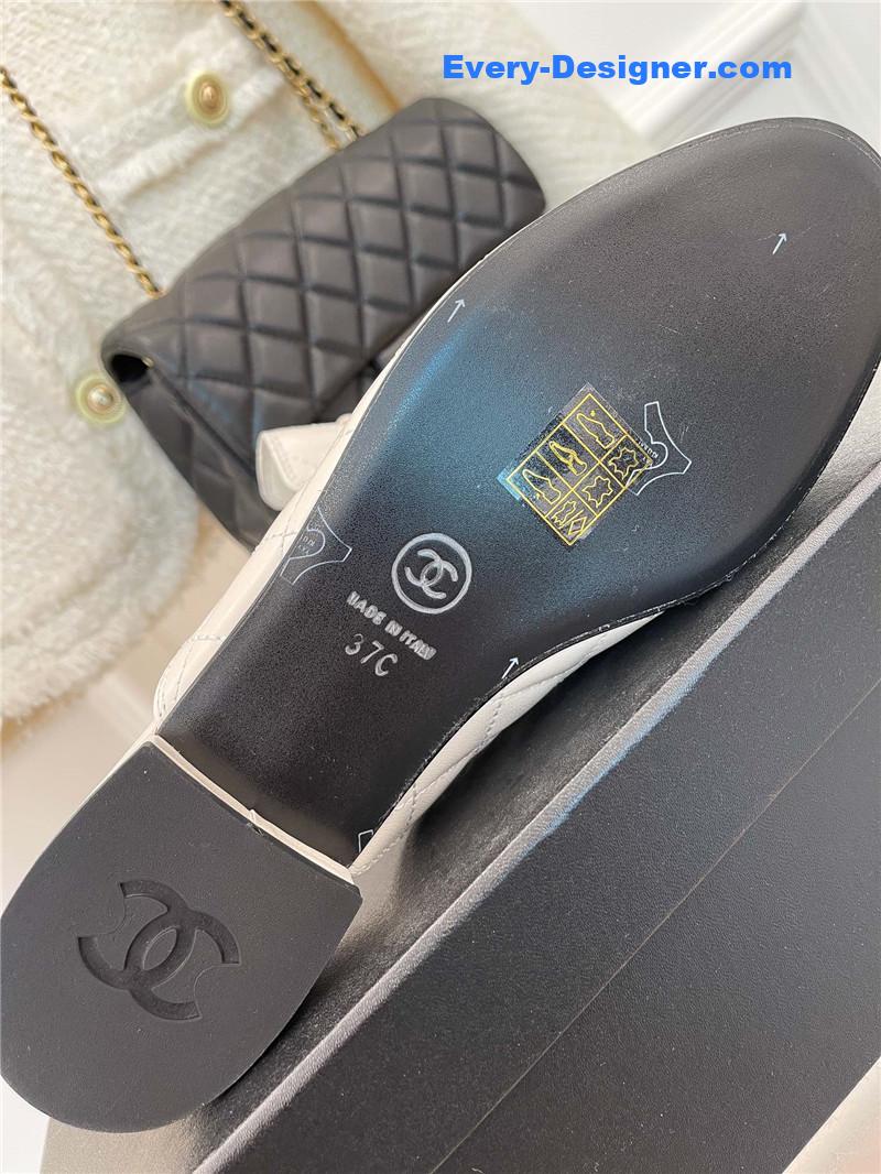 CC rhombic horsebit loafer slippers