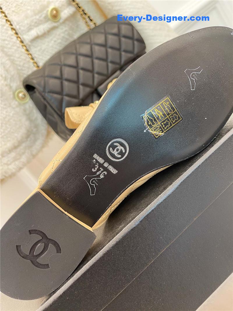 CC rhombic horsebit loafer slippers