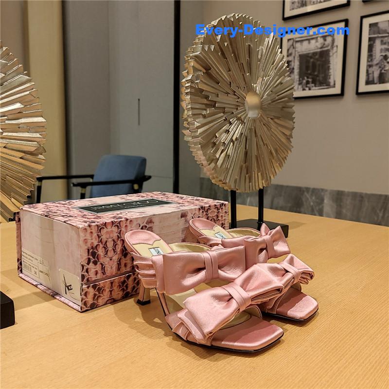 J1m*y Ch00 bow crinkle sandals